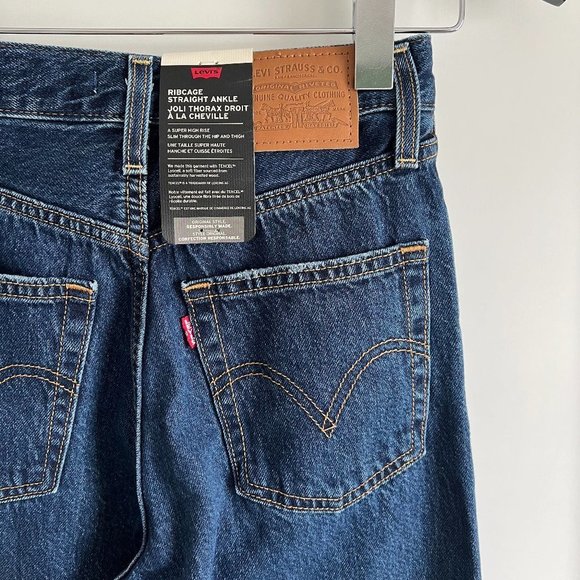 Levi's |  Premium Ribcage Straight Ankle Women's Jeans - Picture 13 of 15